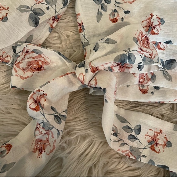 NWT | Chicwish Floral Top - Picture 2 of 15